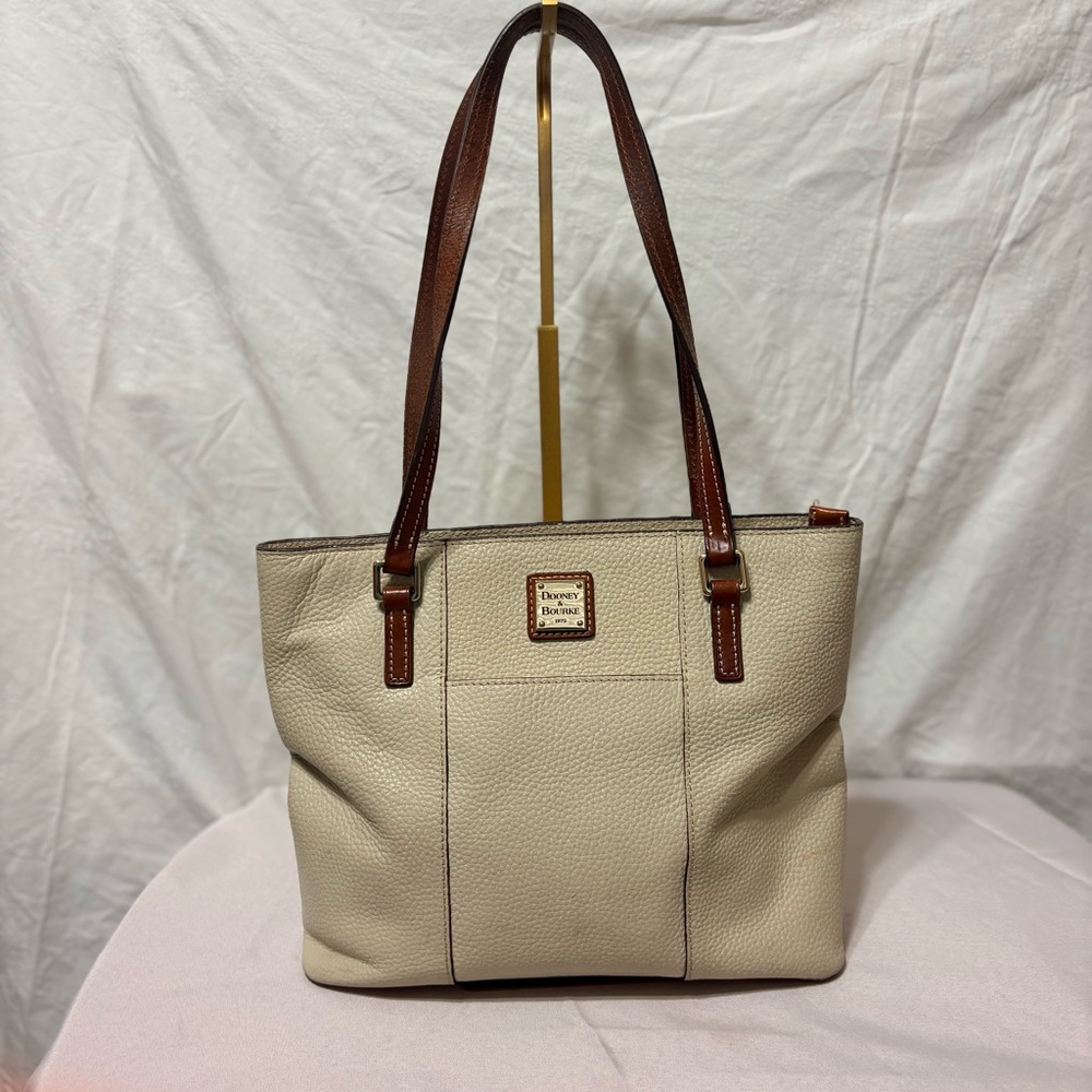 Dooney & Bourke Cream/Tan Pebbled Tote Shoulder Bag